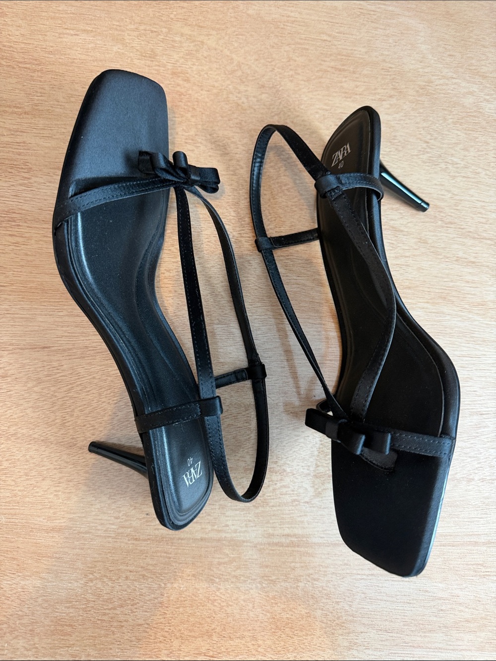 Zara Black Strappy Satin Sandals with Bow Detail - Picture 3 of 8
